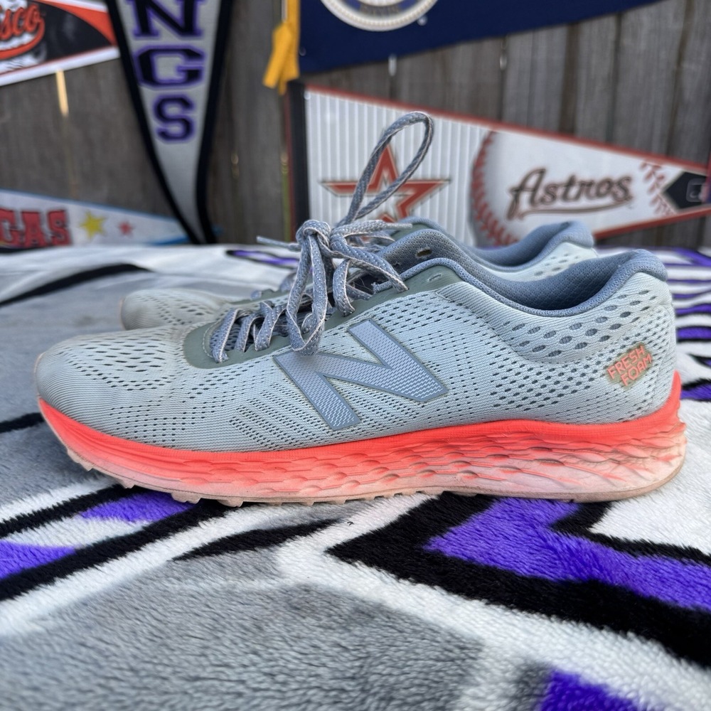 Size 9.5 - New Balance Fresh Foam Arishi V1 Running Shoe Womens Blue Pink